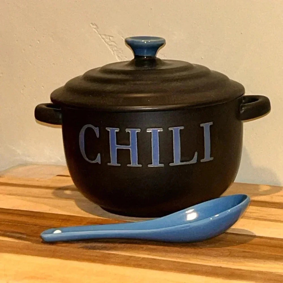 Other - Ceramic Chili Pot with Lid and Spoon. Blue and White. Holds 24 oz. Brand New!!